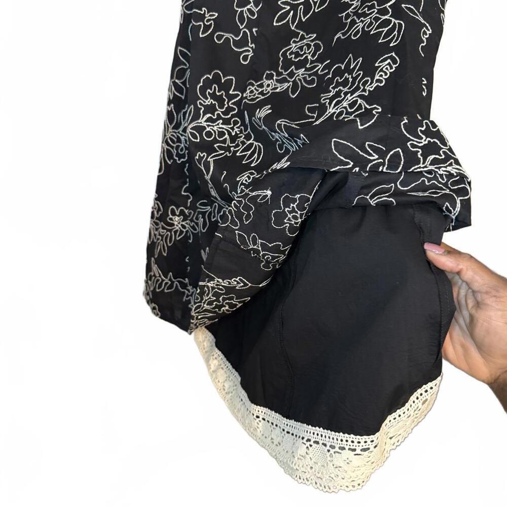 Elegant Strapless Black and White Floral Dress - Picture 3 of 6